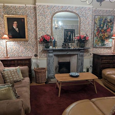 הולט The Writer'S Retreat Ground Floor Apartment מראה חיצוני תמונה