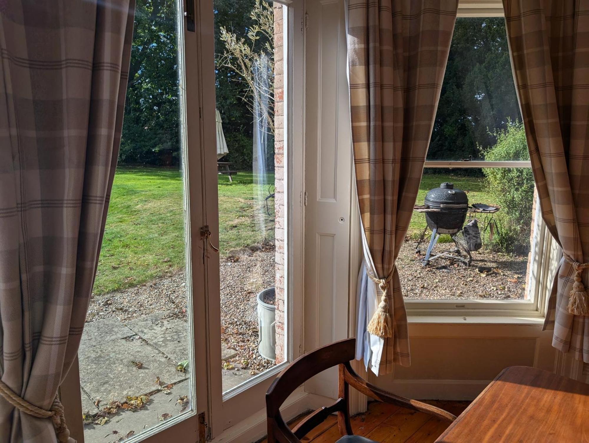 הולט The Writer'S Retreat Ground Floor Apartment מראה חיצוני תמונה