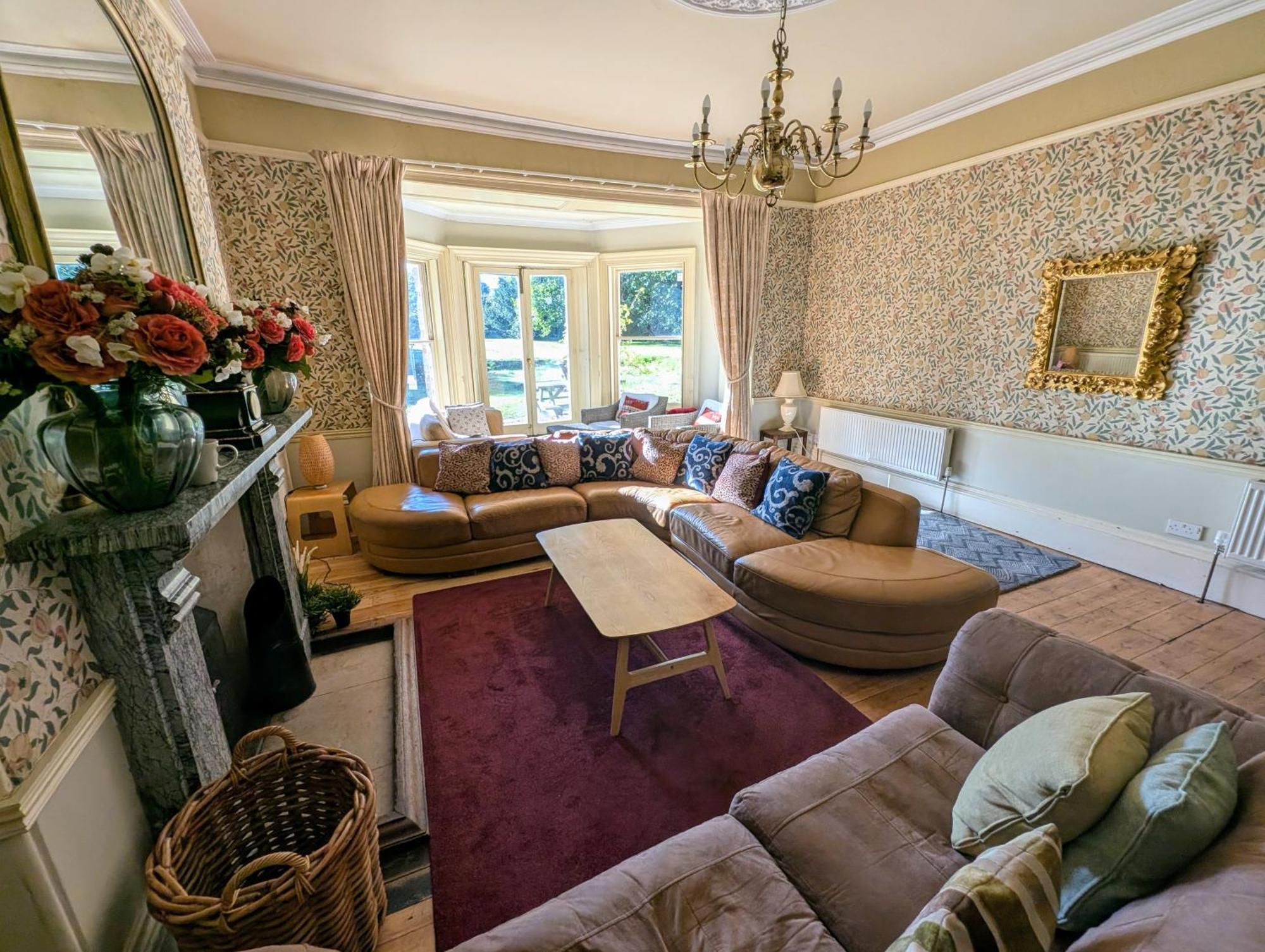 הולט The Writer'S Retreat Ground Floor Apartment מראה חיצוני תמונה