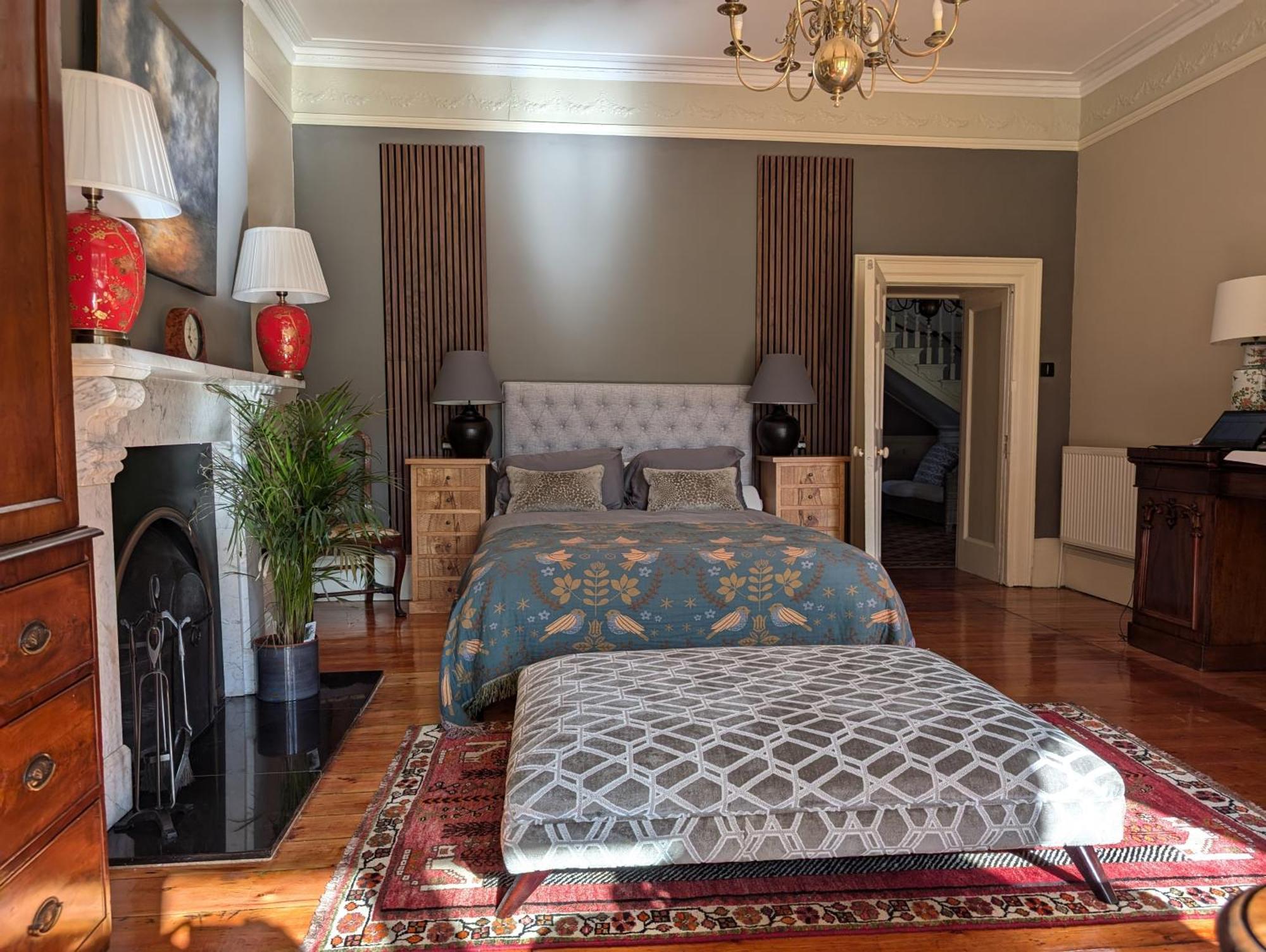 הולט The Writer'S Retreat Ground Floor Apartment מראה חיצוני תמונה