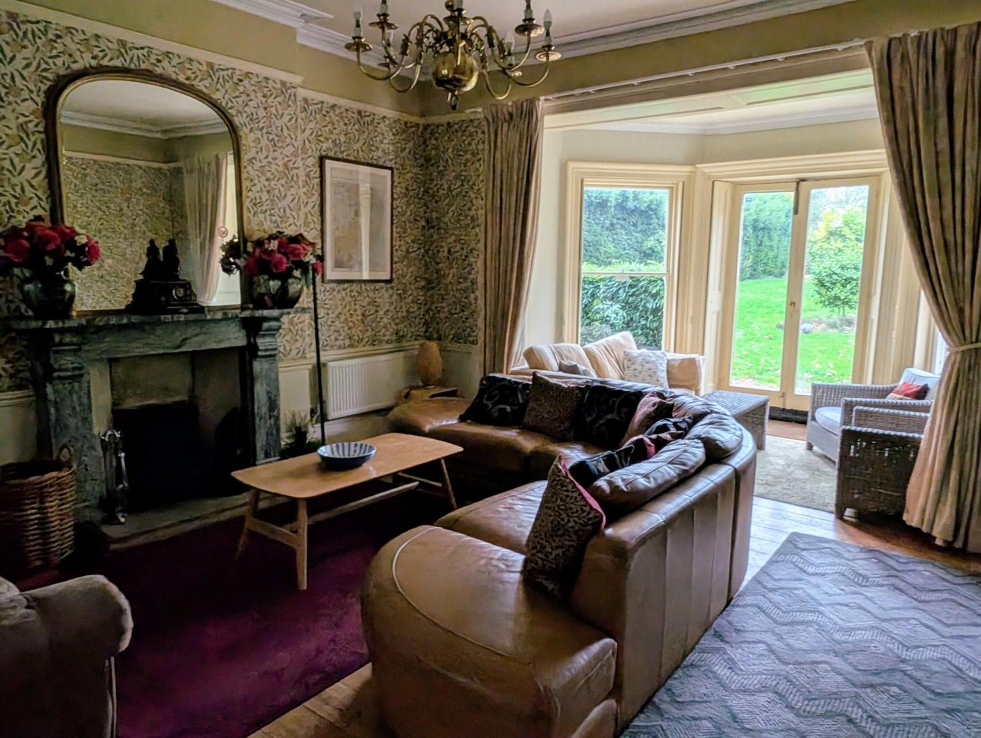 הולט The Writer'S Retreat Ground Floor Apartment מראה חיצוני תמונה